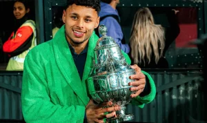 AZ Alkmaar Guncang Piala KNVB 2025/26: Kemenangan 5-1 atas NEC dan Tantangan Kontrak Echteld