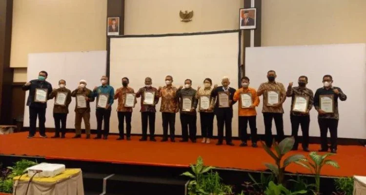 Bea Cukai Pantoloan Gelar Patroli di Perusahaan Jasa Titipan Palu, Hasilnya Mengungkap Dinamika Ekspor Nasional