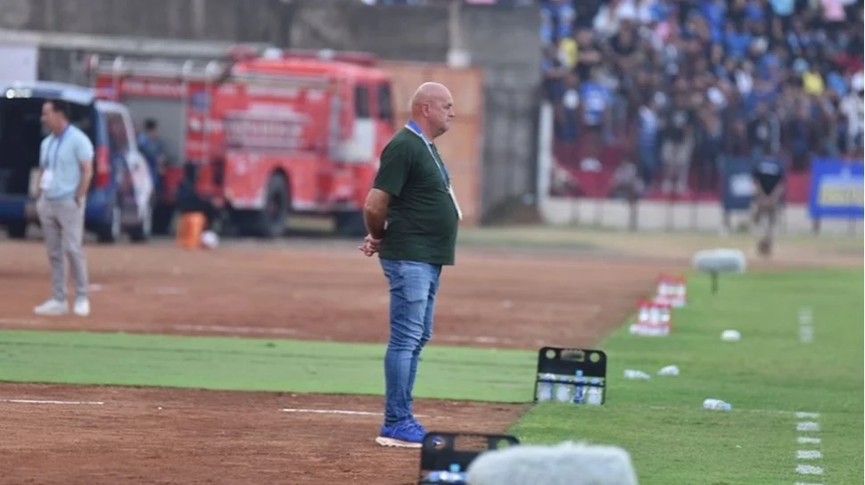 Bojan Hodak Bungkam Kritik, Tegaskan Sergio Castel Tak Perlu Dipertanyakan Performa di BRI Super League 2025/2026