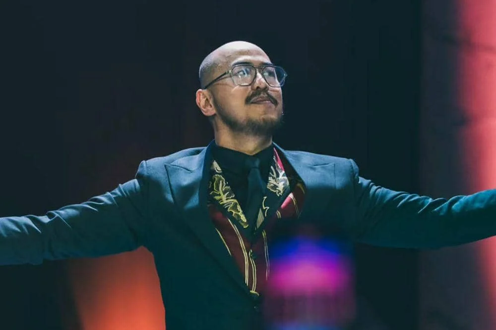 Crowyokan Pandji Pragiwaksono Siap Disiarkan Live di RCTI+: Solusi Bagi Penonton Tanpa Tiket