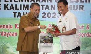 Demo Ribu Warga di Samarinda: Kontroversi Anggaran, KKN, dan Silsilah Keluarga Gubernur Kaltim Rudy Masud