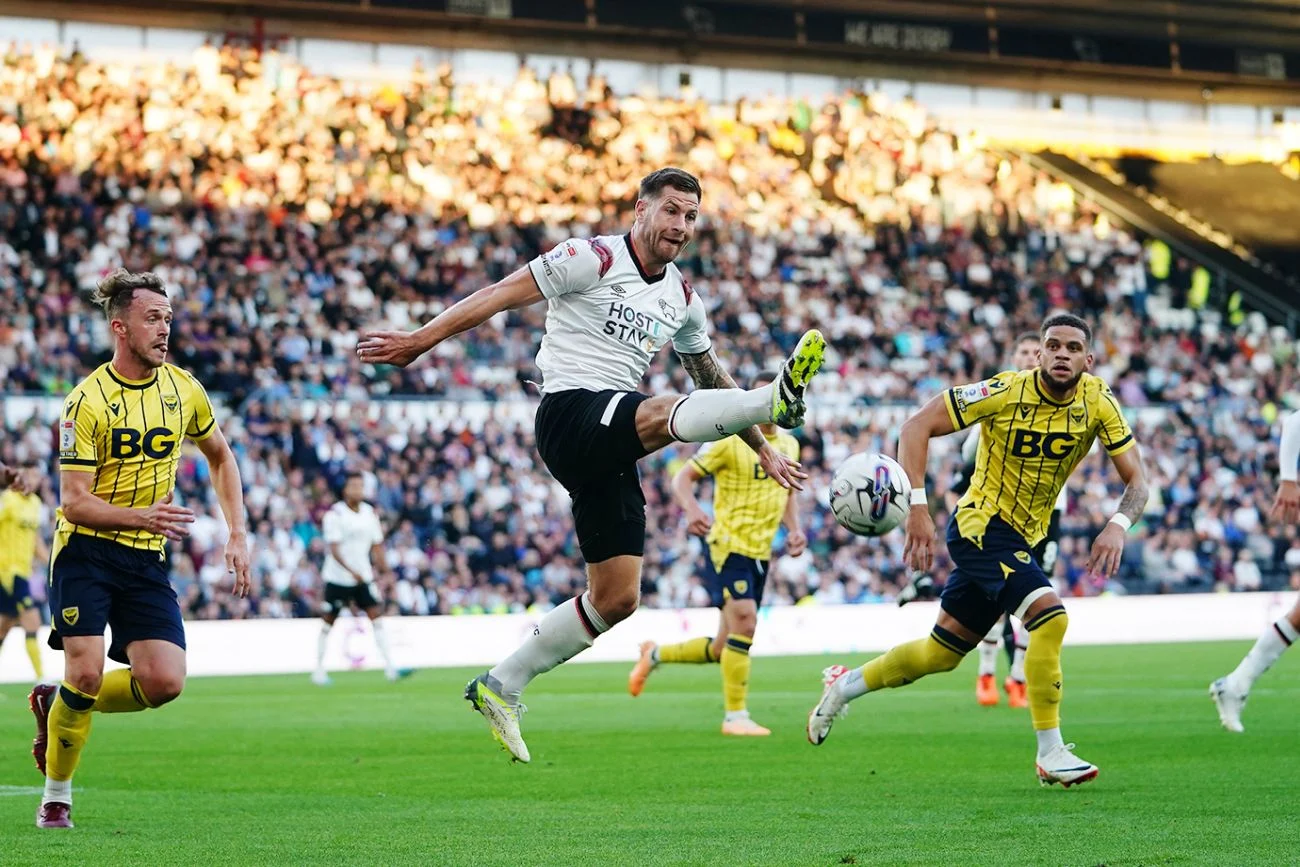 Derby County Raih Kemenangan 1-0 atas Oxford United, Langkah Kritis Menuju Play-off