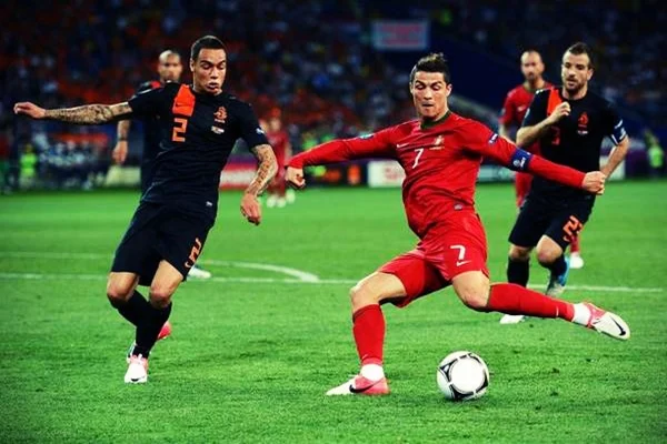 Drama 'Championship' Mengguncang Dunia Sepakbola, Sepakbola Inggris, dan Snooker: Dari Mexico ke Coventry hingga Zhao Xintong