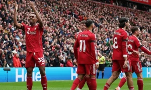 Drama Menit Akhir: Van Dijk Angkat Liverpool Mengalahkan Everton 2-1 di Derbi Merseyside