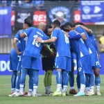 Drama Persaingan BRI Super League: Semen Padang Terkepung, Persib Bandung Siapkan Serangan Balik di Kandang Dewa United
