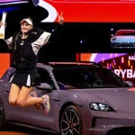 Elena Rybakina Dominasi Stuttgart, Raih Kemenangan Ganda dan Lisensi Mengemudi Porsche