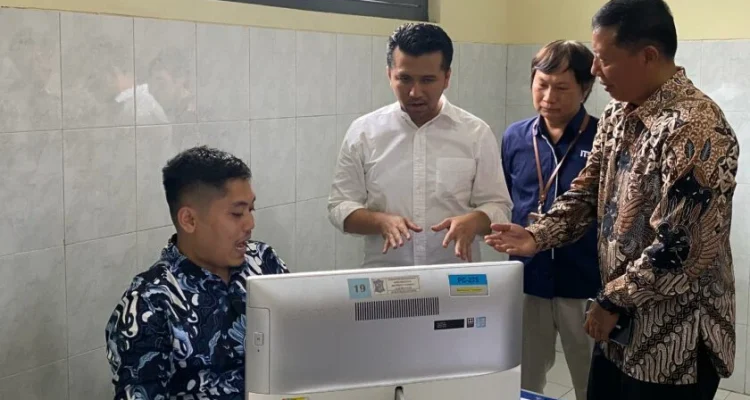 Emil Dardak Soroti Tiga Kepala Daerah Jatim Terjaring OTT KPK: Panggilan Mendesak untuk Reformasi Integritas Pemerintahan Daerah