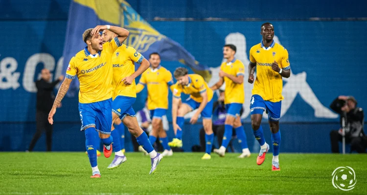 Estoril Praia Siap Guncang Klasemen Menengah Primeira Liga 2025/2026