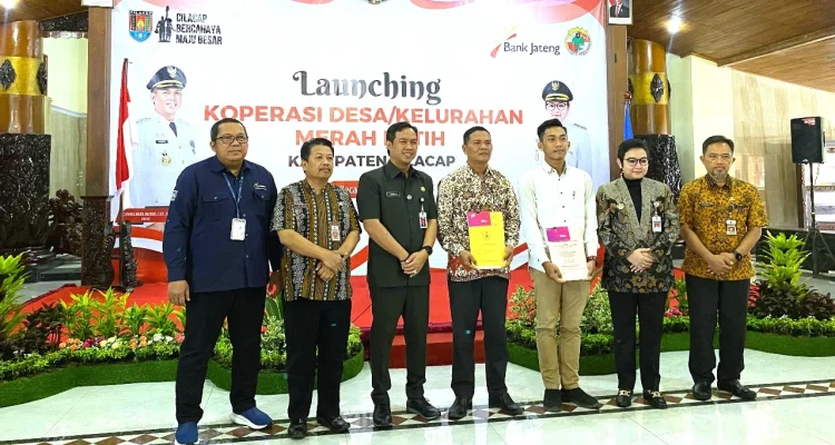 Gubernur Jawa Tengah Desak Bank Jateng Utamakan KUR untuk Dorong Ekonomi Kerakyatan