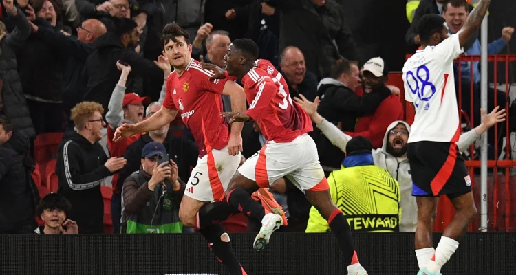 Jan Bednarek Dihukum Merah, Nottingham Forest Lolos ke Semifinal Europa League Setelah Kemenangan Dramatis atas Porto