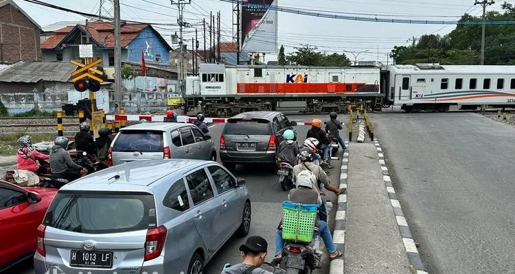 KAI Daop 4 Semarang Turunkan Kecelakaan di Perlintasan Sebidang Triwulan I 2026: Data, Upaya Edukasi, dan Tantangan