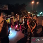 Kepala Desa Lumajang Diserang 10 Orang: Celurit, Keris, dan Penangkapan 10 Pelaku dalam 48 Jam