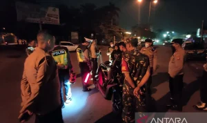 Kepala Desa Lumajang Diserang 10 Orang: Celurit, Keris, dan Penangkapan 10 Pelaku dalam 48 Jam