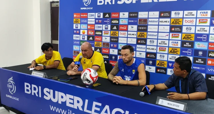 Laga Senyap di Banten, Persib Waspada! Bojan Hodak Bongkar Kekuatan Asli Dewa United