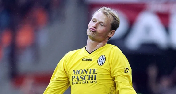 Mantan Kiper Arsenal dan Juventus Alex Manninger Meninggal Dunia dalam Kecelakaan Tragis, Tributa Internasional Mengalir