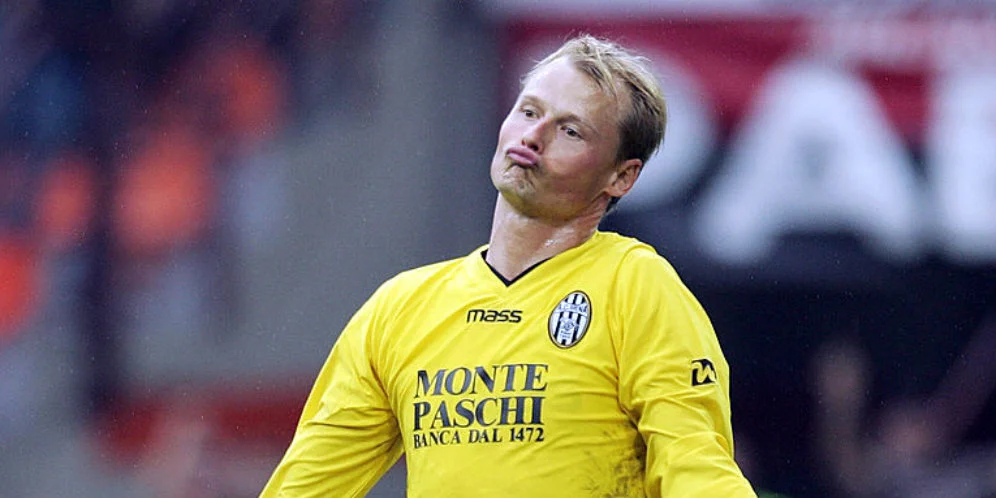 Mantan Kiper Arsenal dan Juventus Alex Manninger Meninggal Dunia dalam Kecelakaan Tragis, Tributa Internasional Mengalir