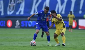 Max Timisela Doakan Persib Bandung Raih Hattrick Juara di Super League 2025/2026