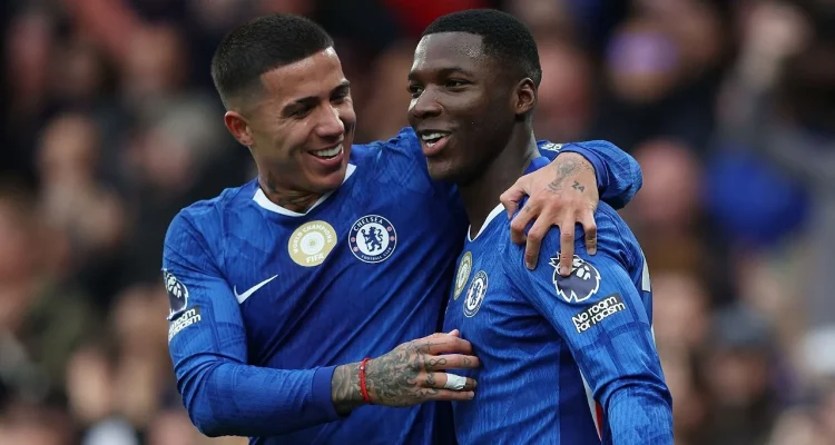 Moises Caicedo Resmi Teken Kontrak Panjang hingga 2033, Chelsea Pastikan Bintang Tengah Lapangan Tetap di Stamford Bridge