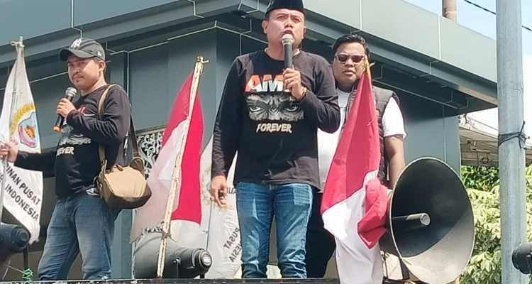 Nasib Miris Kadis ESDM Jatim Aris Mukiyono: Tersangka Pungli Izin Tambang 2 Bulan Menjelang Pensiun