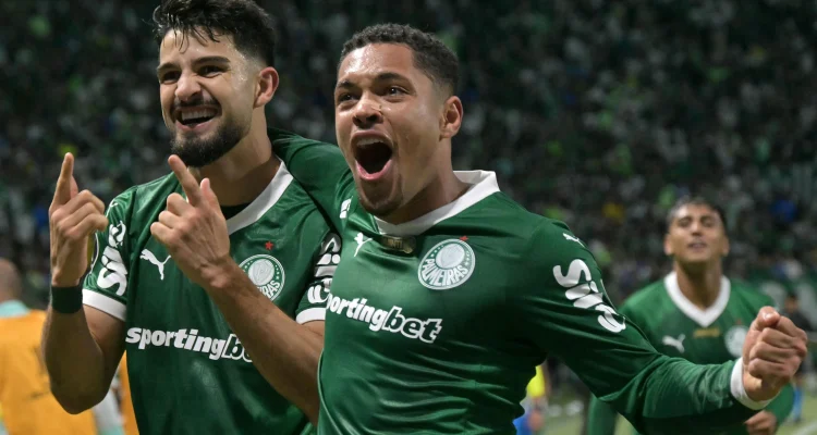 Palmeiras Raih Kemenangan Dramatis 2-1 atas Sporting Cristal, Flaco López Jadi Pahlawan di Allianz Parque