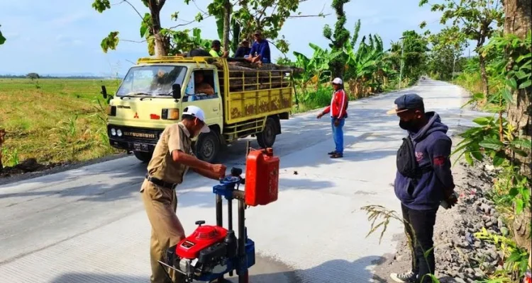 Perbaikan Jalan di Pati Tertunda: DPUTR Menanti Arahan Plt Bupati dan Asistensi KPK