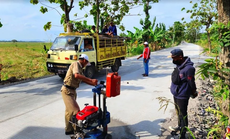 Perbaikan Jalan di Pati Tertunda: DPUTR Menanti Arahan Plt Bupati dan Asistensi KPK