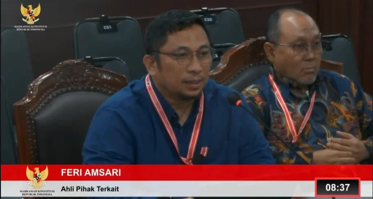 Pigai Tolak Pemolisian Feri Amsari, Sebut Ada Skenario Downgrade Pemerintah