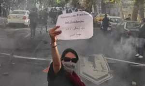 Ribuan Wanita Iran Menggempur Jalanan, Dukung Khamenei dalam Demonstrasi Besar-Besaran