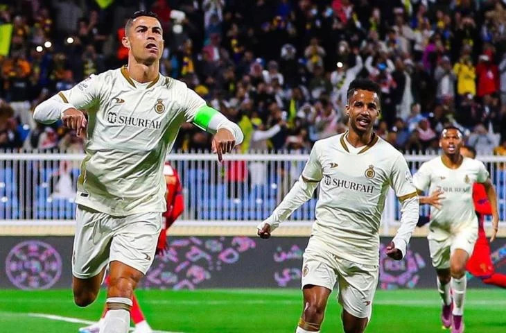 Ronaldo Cetak 3 Gol, Melejit ke Puncak Top Skor Liga Arab Saudi