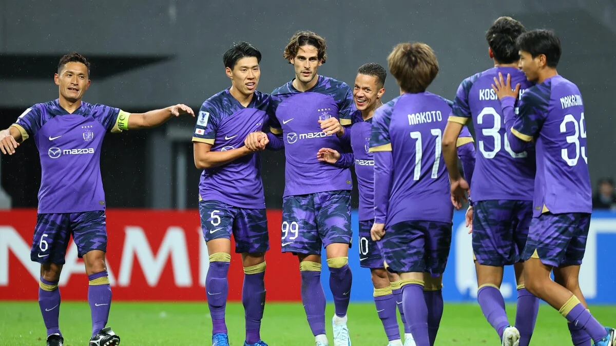 Sanfrecce Hiroshima Kuat Tundukkan V-Varen Nagasaki 2-0, Memperkuat Posisi di Puncak Klasemen J-League