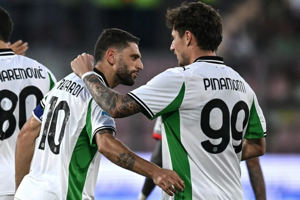 Sassuolo Tundukkan Como 2-1, Fabio Grosso Puji Pertahanan Solid dan Penampilan Jay Idzes yang Mempesona