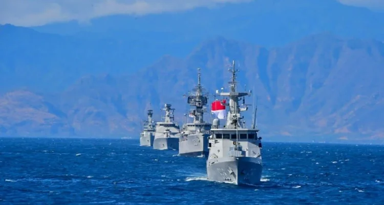 Selat Taiwan Membara: Kapal Perang Jepang Menyentuh Garis Merah Beijing dalam Latihan Gabungan AS-Filipina-Jepang