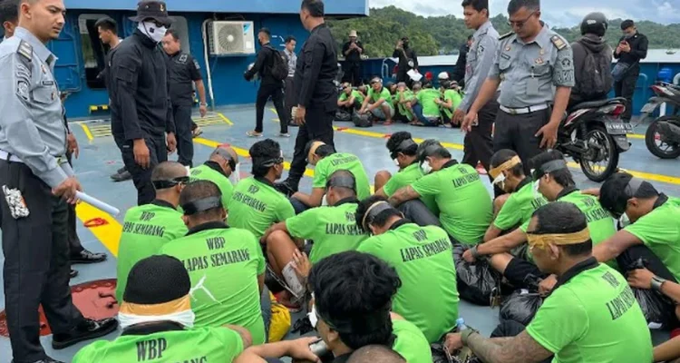 Supriadi Tertangkap Ngopi di Kendari, Dipindah ke Nusakambangan Tanpa Pengecualian