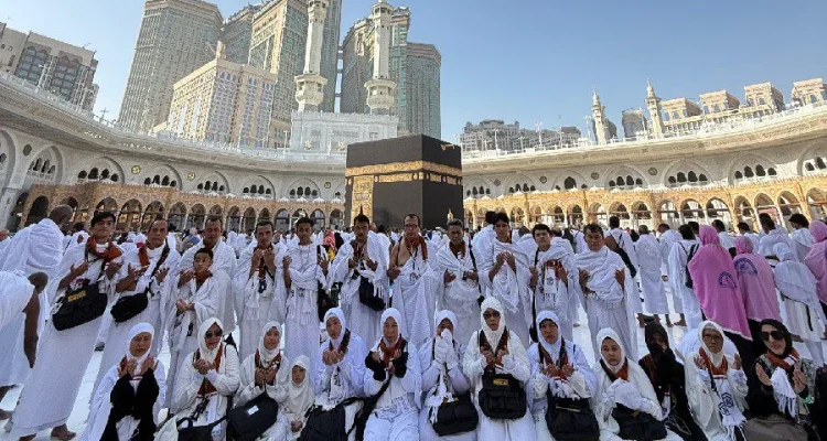 Tiga Penyandang Tuli Rasakan Keajaiban Ibadah di Mekkah: “Saya Diingatkan, Inilah Diri Saya yang Allah Ciptakan”