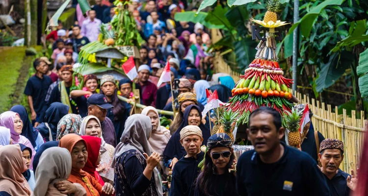 Tradisi Sedekah Bumi di Growong Kidul Juwana: Harapan Berkah dan Rezeki Lancar untuk Seluruh Warga