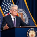 Trump Kembali Ancam Pecat Jerome Powell Jika Tidak Mundur Tepat Waktu: Dampak Politik dan Ekonomi