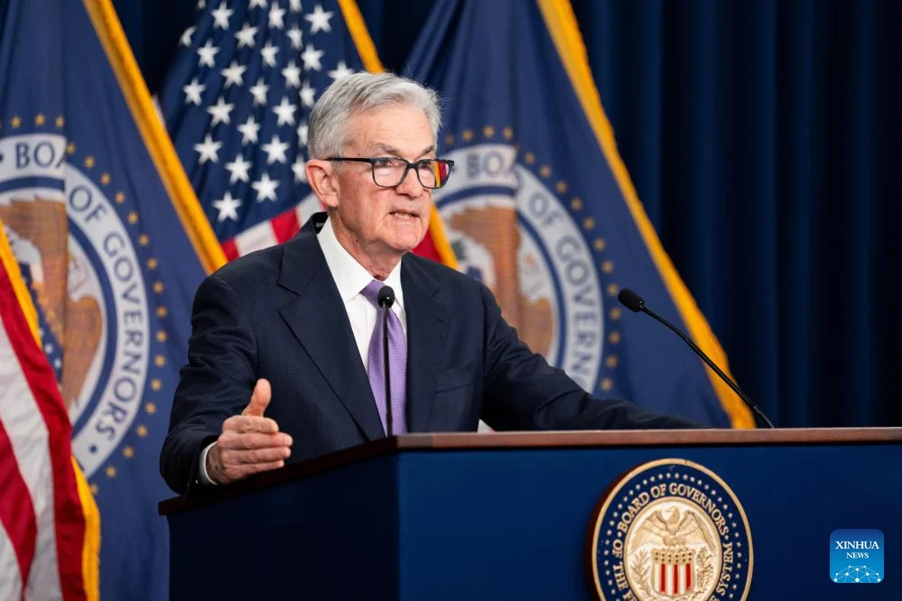 Trump Kembali Ancam Pecat Jerome Powell Jika Tidak Mundur Tepat Waktu: Dampak Politik dan Ekonomi