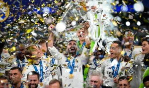 Van der Vaart Prediksi Kees Smit Bakal Menyabet Gelar di Real Madrid