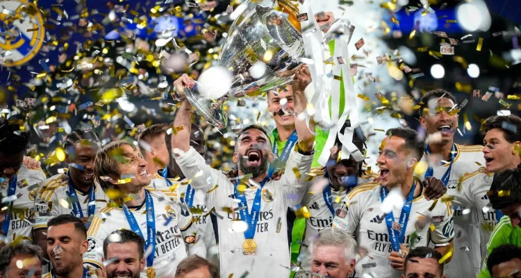 Van der Vaart Prediksi Kees Smit Bakal Menyabet Gelar di Real Madrid